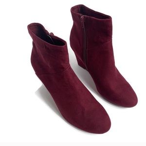 ❌ sold ❌ Burgundy New Suede Booties Size 10